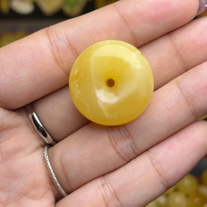 蜜蜡未镶嵌珠宝奇石鸡油黄满蜡妖花平安扣
