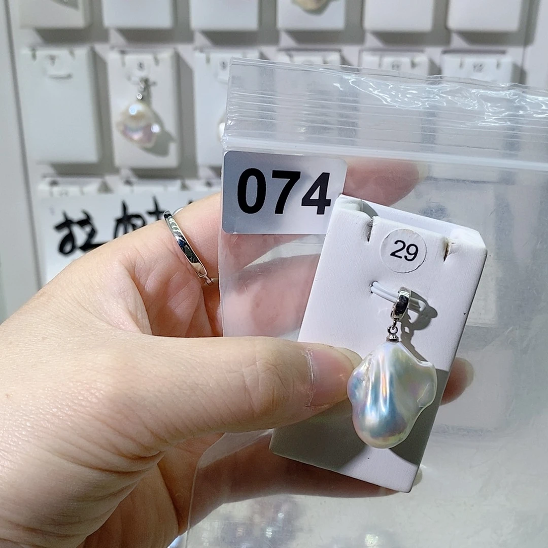 淡水珍珠合金颈饰