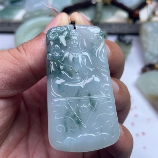 上***签翡翠未镶嵌颈饰挂件