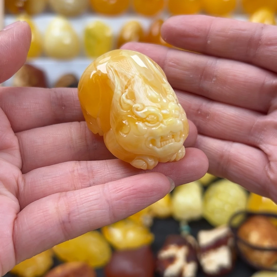 蜜蜡未镶嵌颈饰26.6克