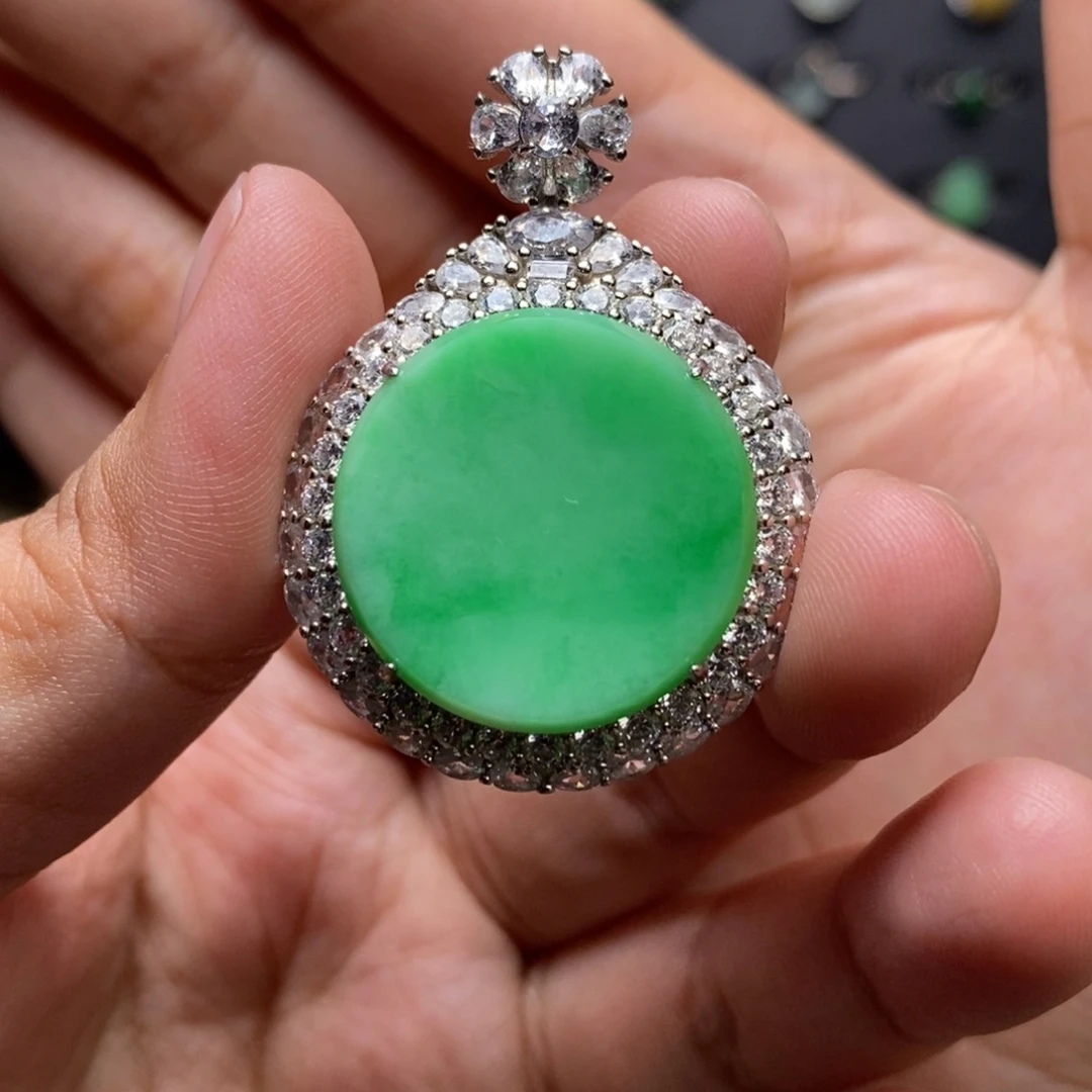 翡翠银S925镶嵌吊坠(赠链)