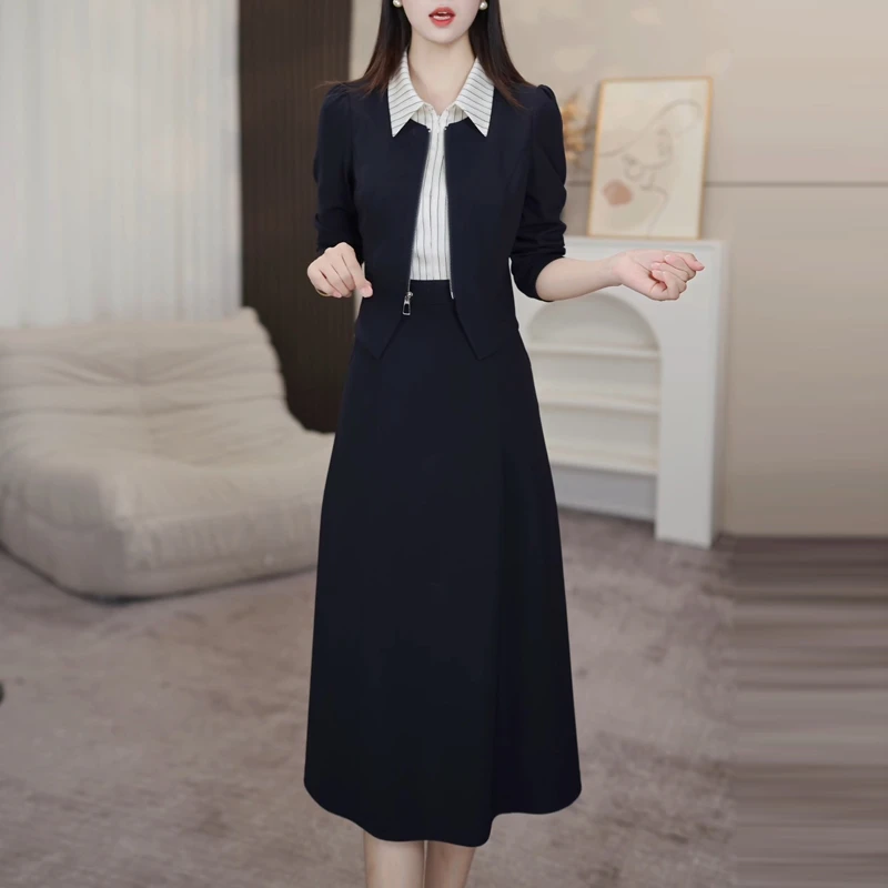 高端假两件条纹衬衫领连衣裙2025秋季新款今年流行好看爆款a字裙