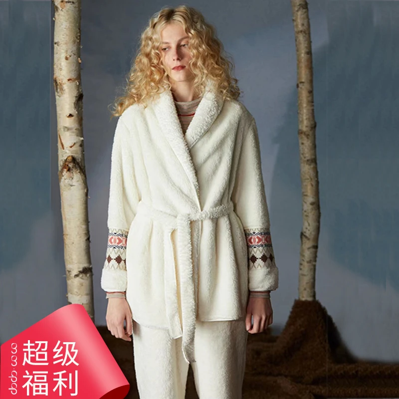 朵朵可可睡衣女秋冬珊瑚绒白色复古优雅系带保暖显瘦家居服057