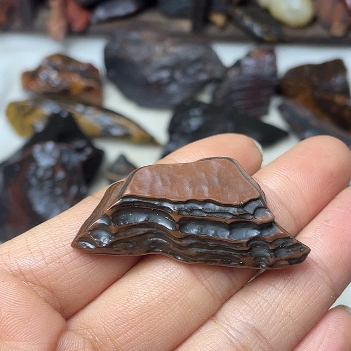 献***南石材戈壁牧民美石原石