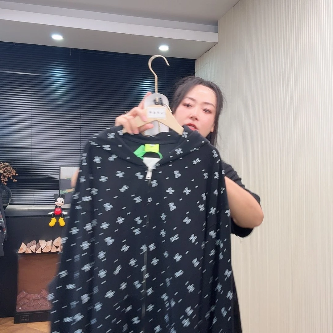 蝴蝶结帽子卫衣套装