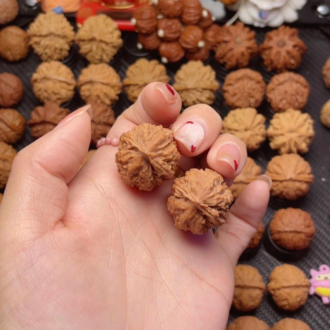 文玩核桃把件满天星八棱