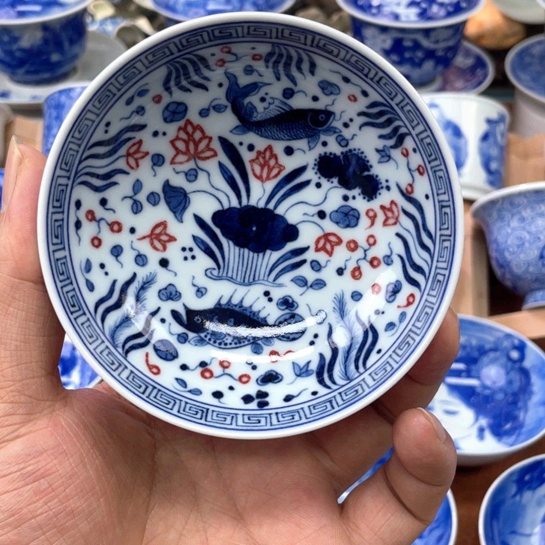 满绘青花釉里红 鱼藻纹 普洱杯