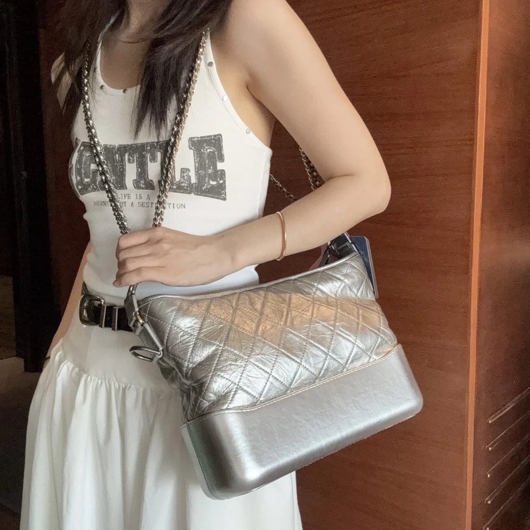 95新 Chanel/香奈儿 3银色科技感流浪包斜挎包