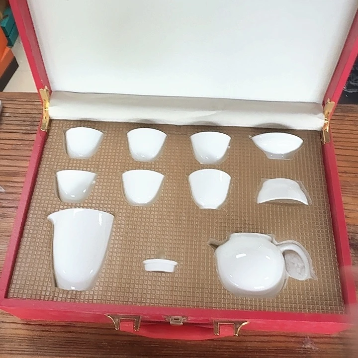 孤品茶具套装等。