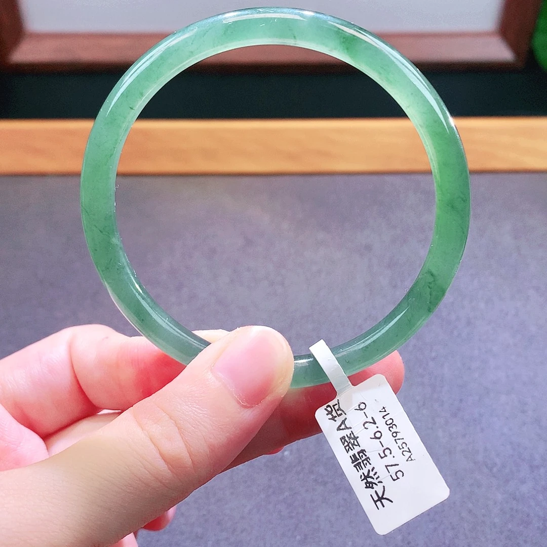 翡翠未镶嵌手镯天然翡翠