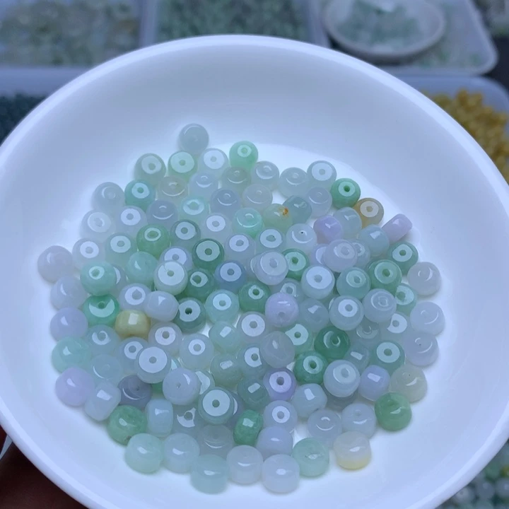 散珠翡翠卡4乘6冰三彩老型珠30个