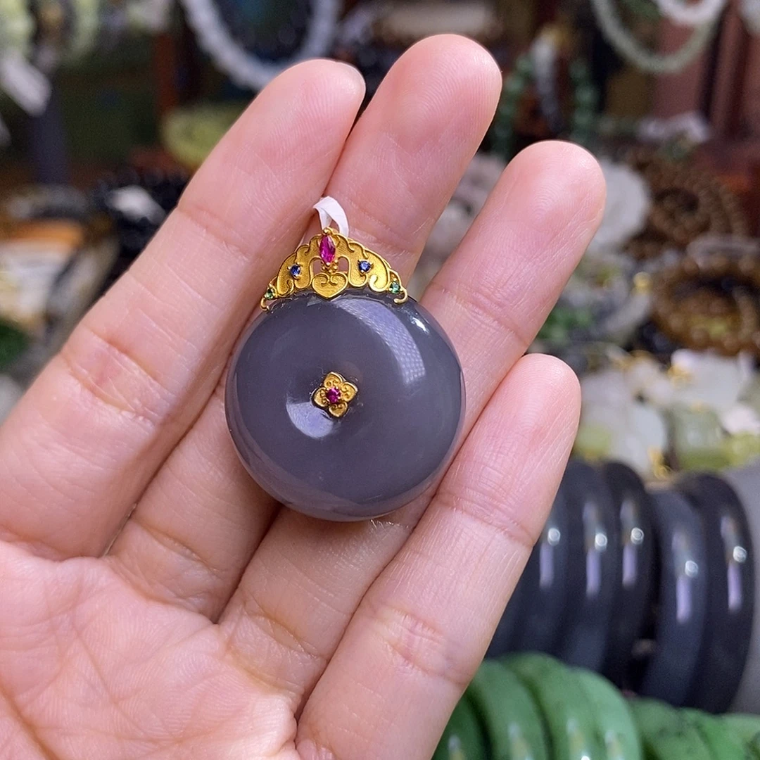 和田玉未镶嵌颈饰浓烟紫脂膏级平安扣18.K金