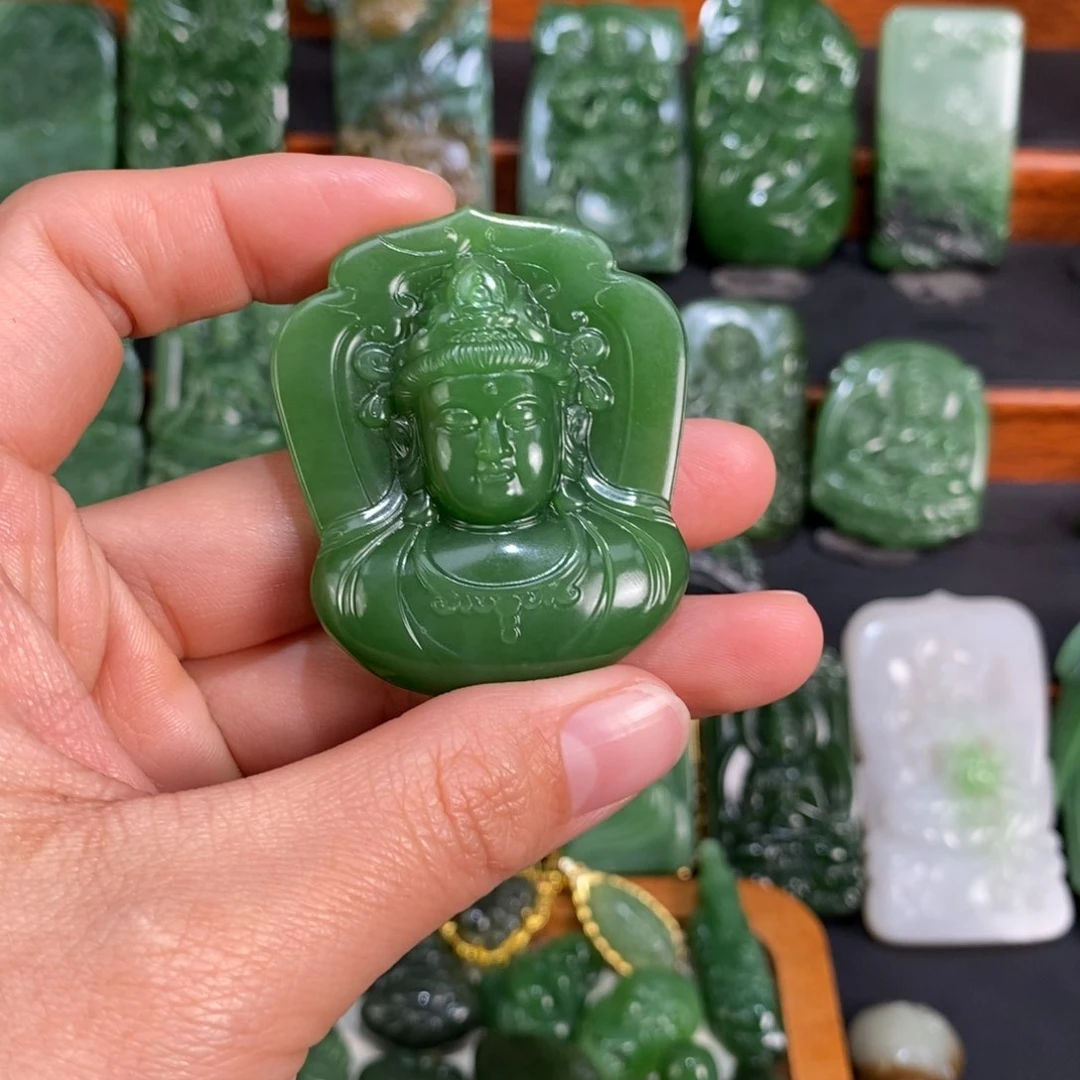 和田玉颈饰未镶嵌搬**鹏