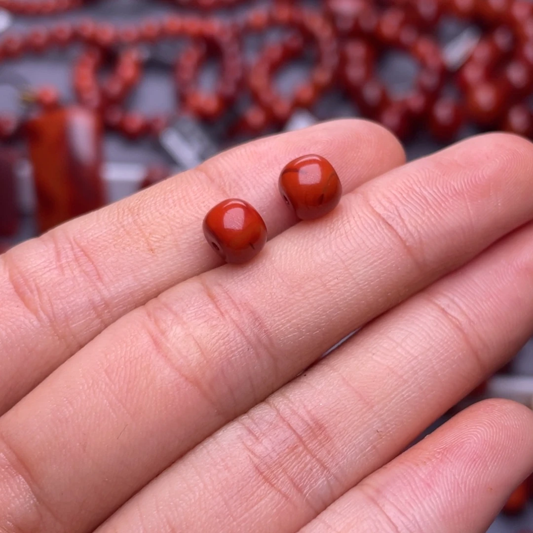 大***花南红玛瑙未镶嵌其他天然原矿）7mm瓦西柿子满肉对珠