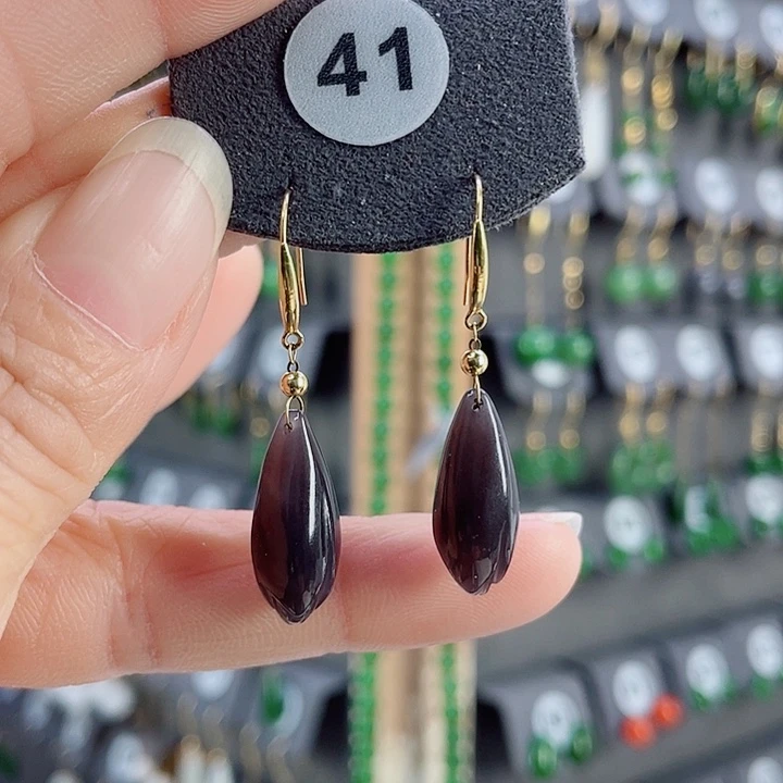 18K金镶嵌和田玉耳饰