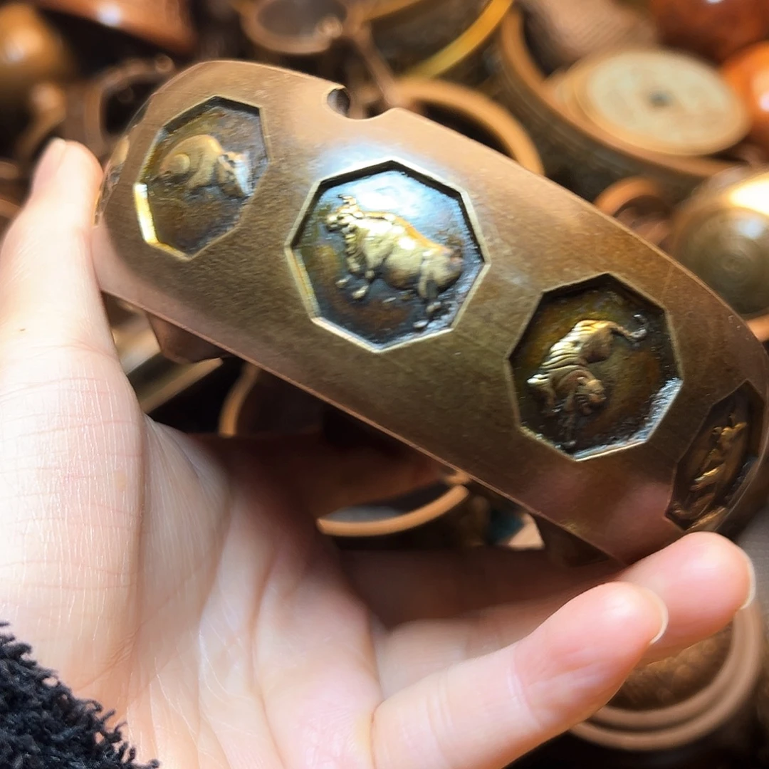 精美铜器工艺品等