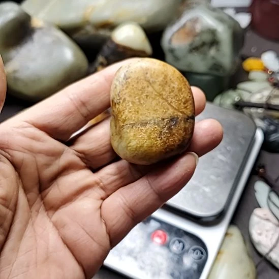 和田玉（糖玉）未镶嵌挂件