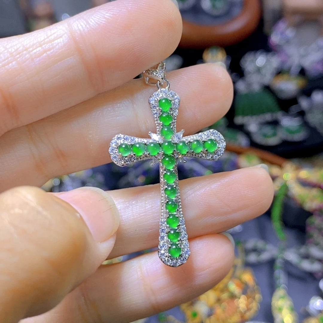 翡翠颈饰银S925镶嵌天然翡翠