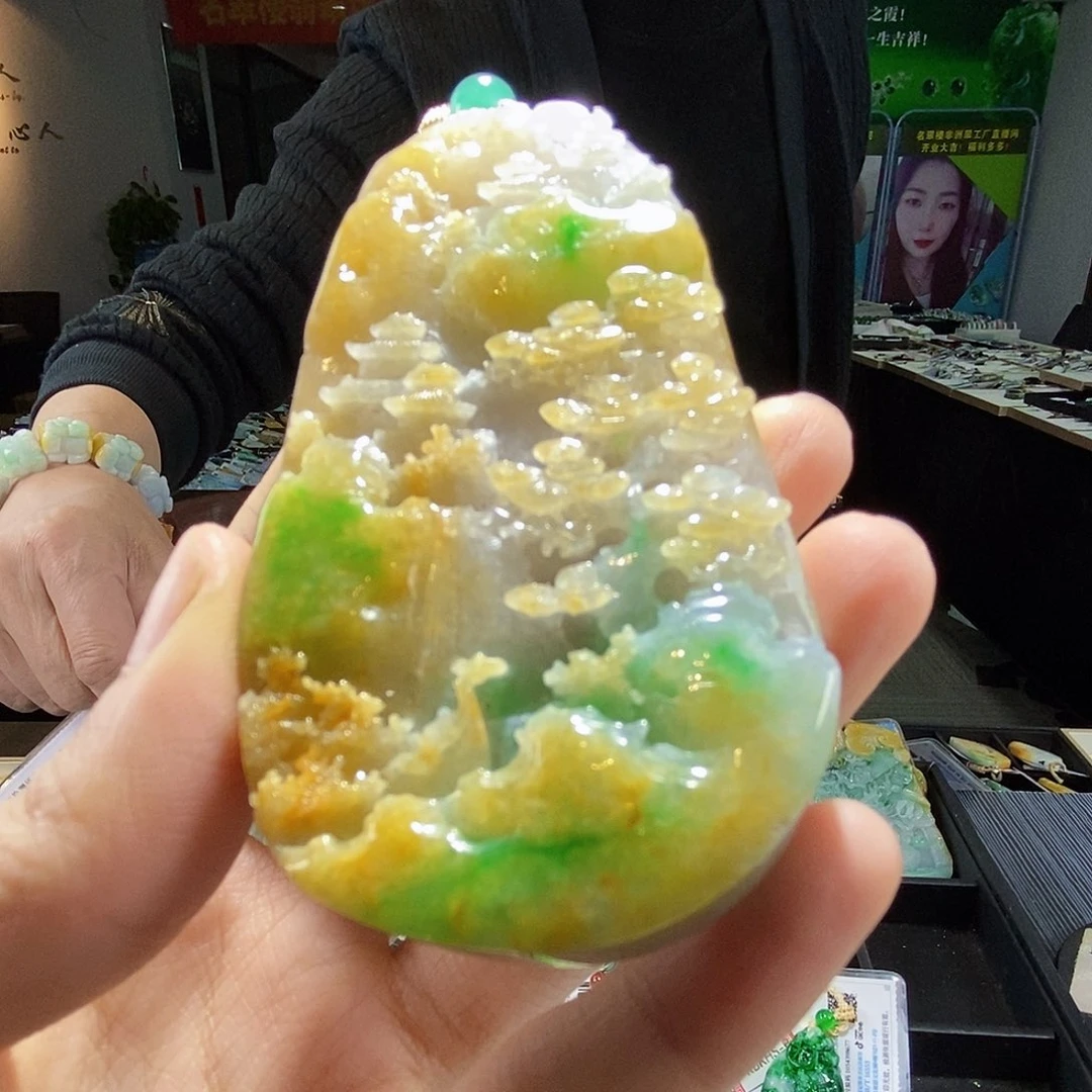 颈饰未镶嵌翡翠翡翠