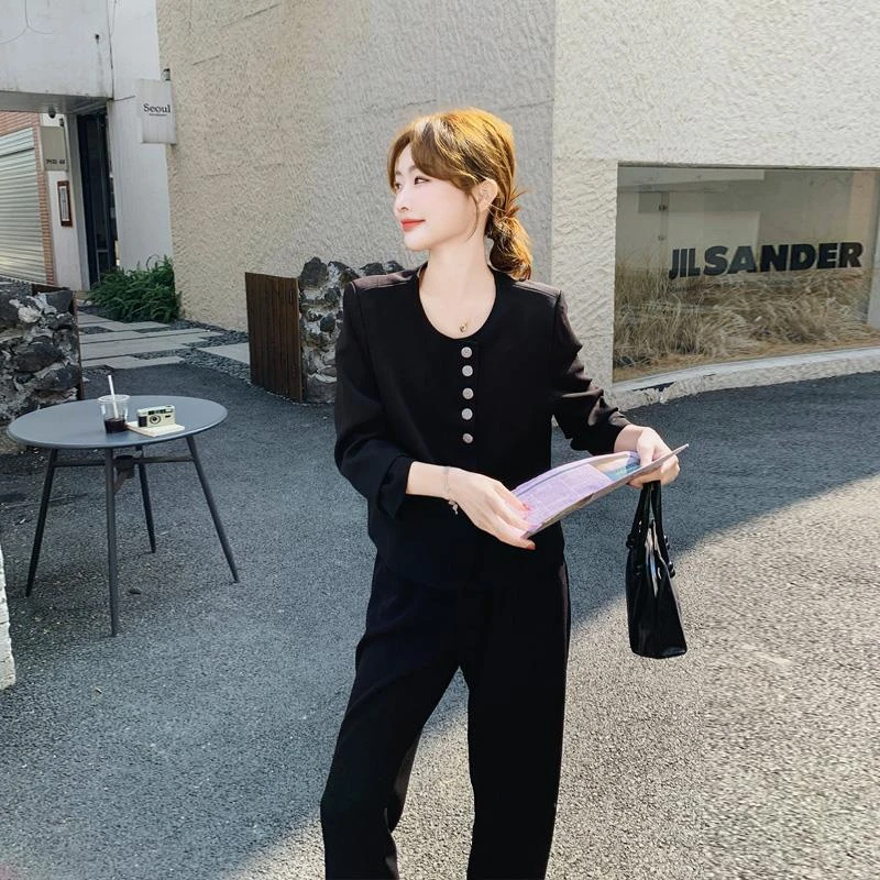 黑色高级感小香风套装女2025春季新款气质时尚短外套阔腿裤两件套