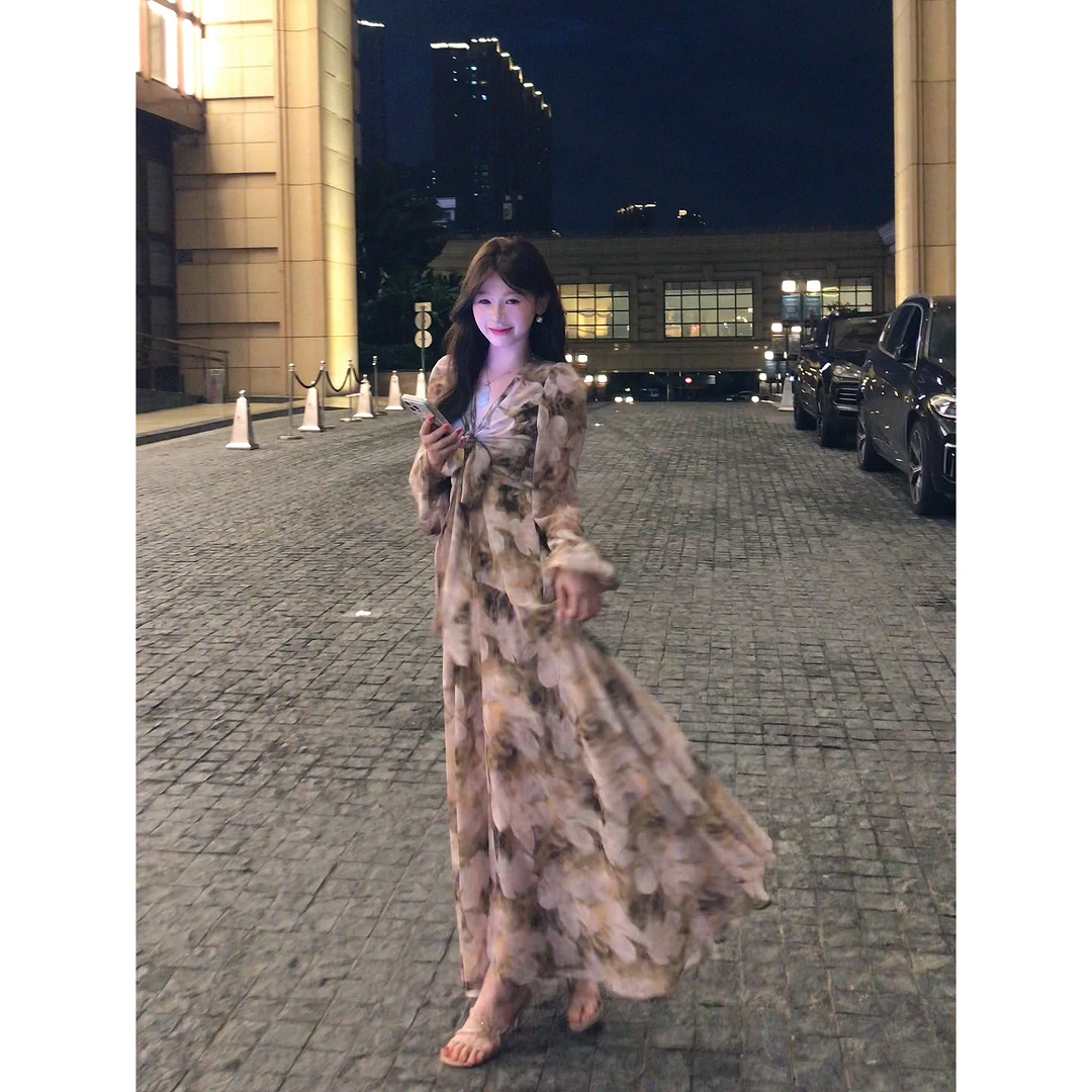 桃喜家原创 绿野仙踪】设计款首发v领长袖收腰高腰碎花长裙连衣裙