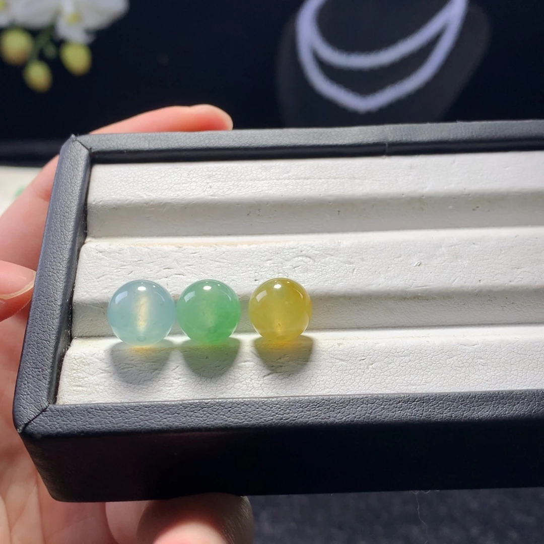 红***油翡翠未镶嵌手串卡10浓三彩（买断）