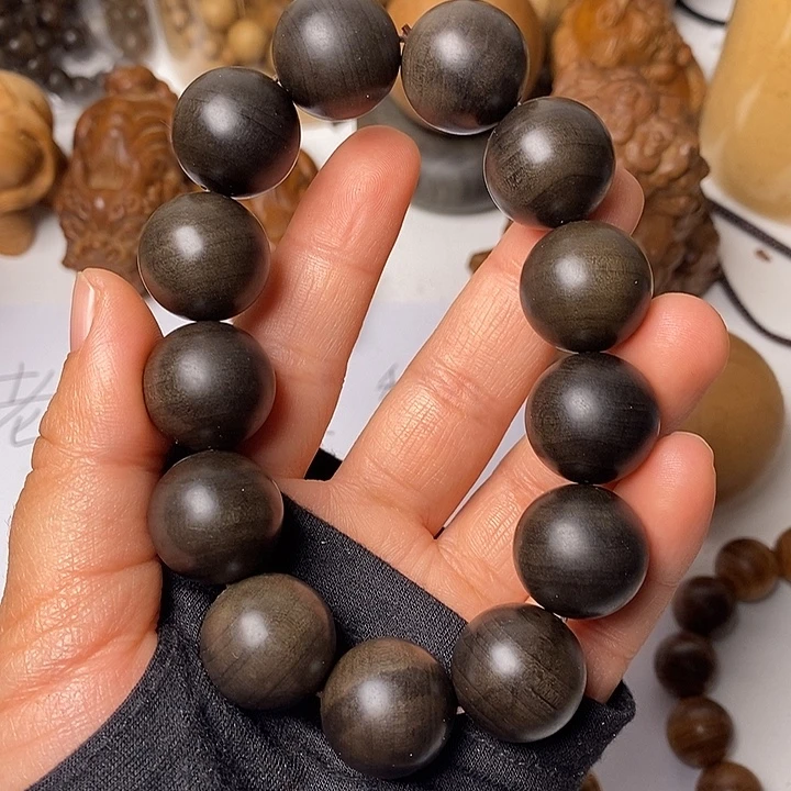 檀香木老山檀香阴沉1.8/13满纹