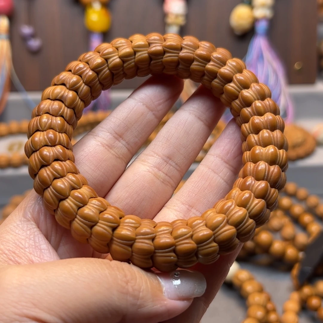 曹***^手串猴头核桃15.9莲花福利