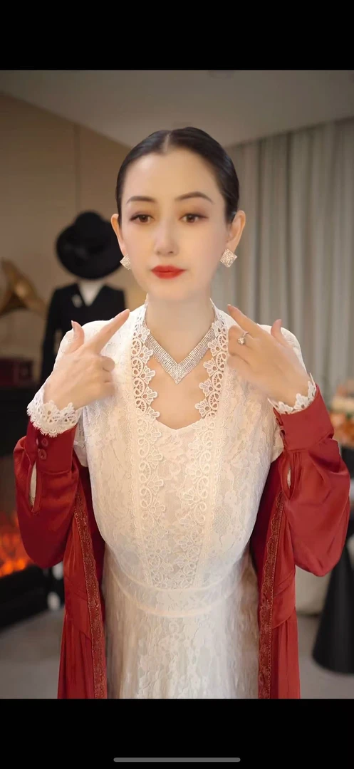非金属亚克力项链 璀璨水钻法式时尚轻奢银色ins简约项链女士百搭