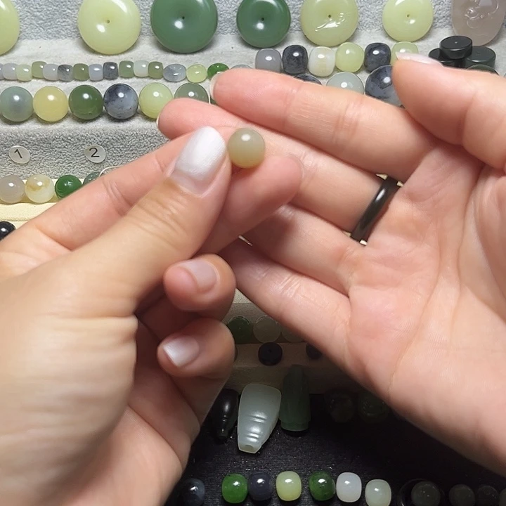 手链未镶嵌和田玉（糖玉）