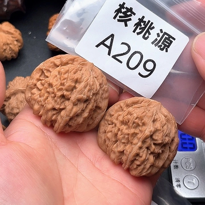 桃核把件?****?核桃四座楼