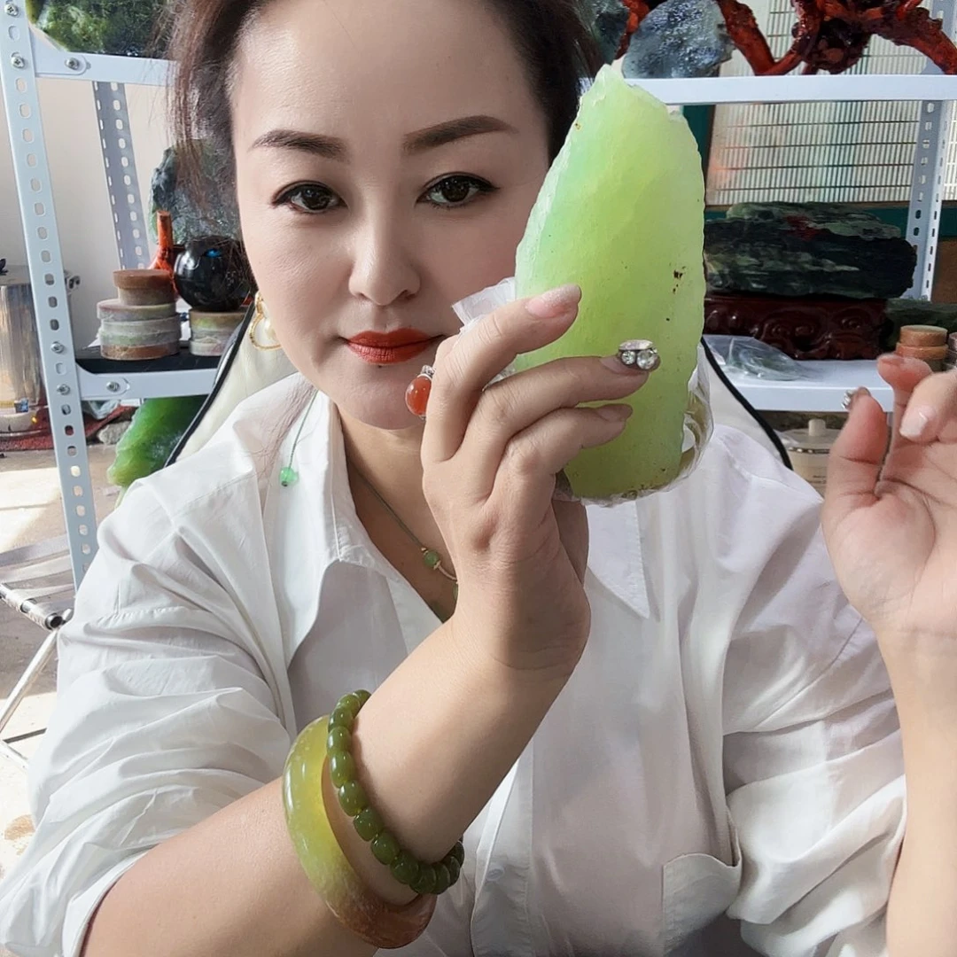 玉天然岫玉手工雕刻
