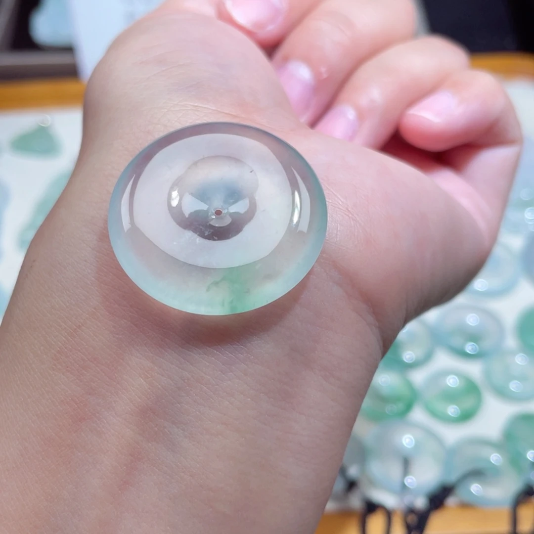 颈饰未镶嵌翡翠扣子