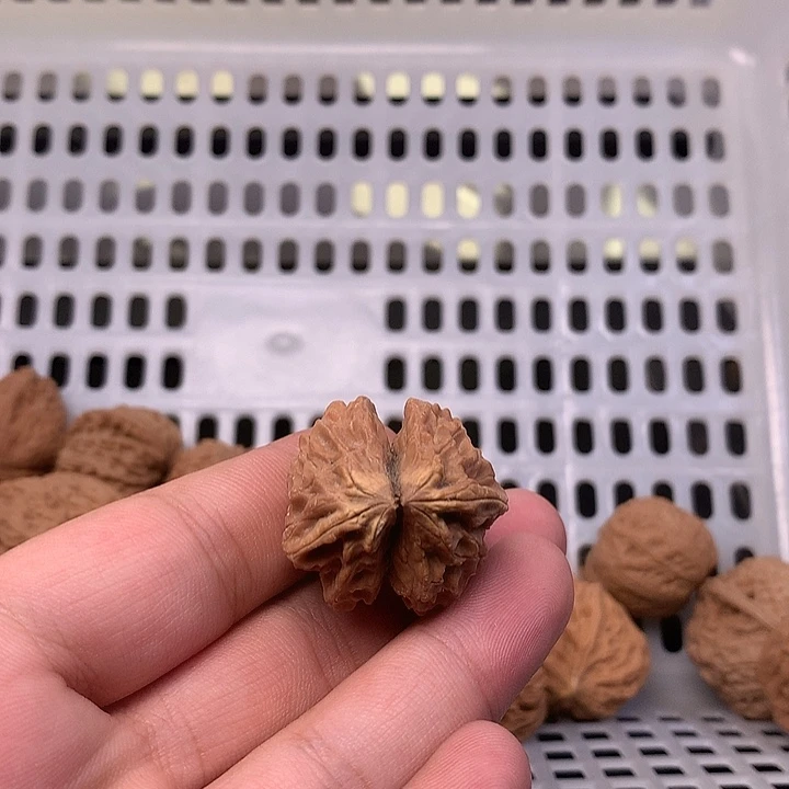 回***源文玩核桃吊坠核桃