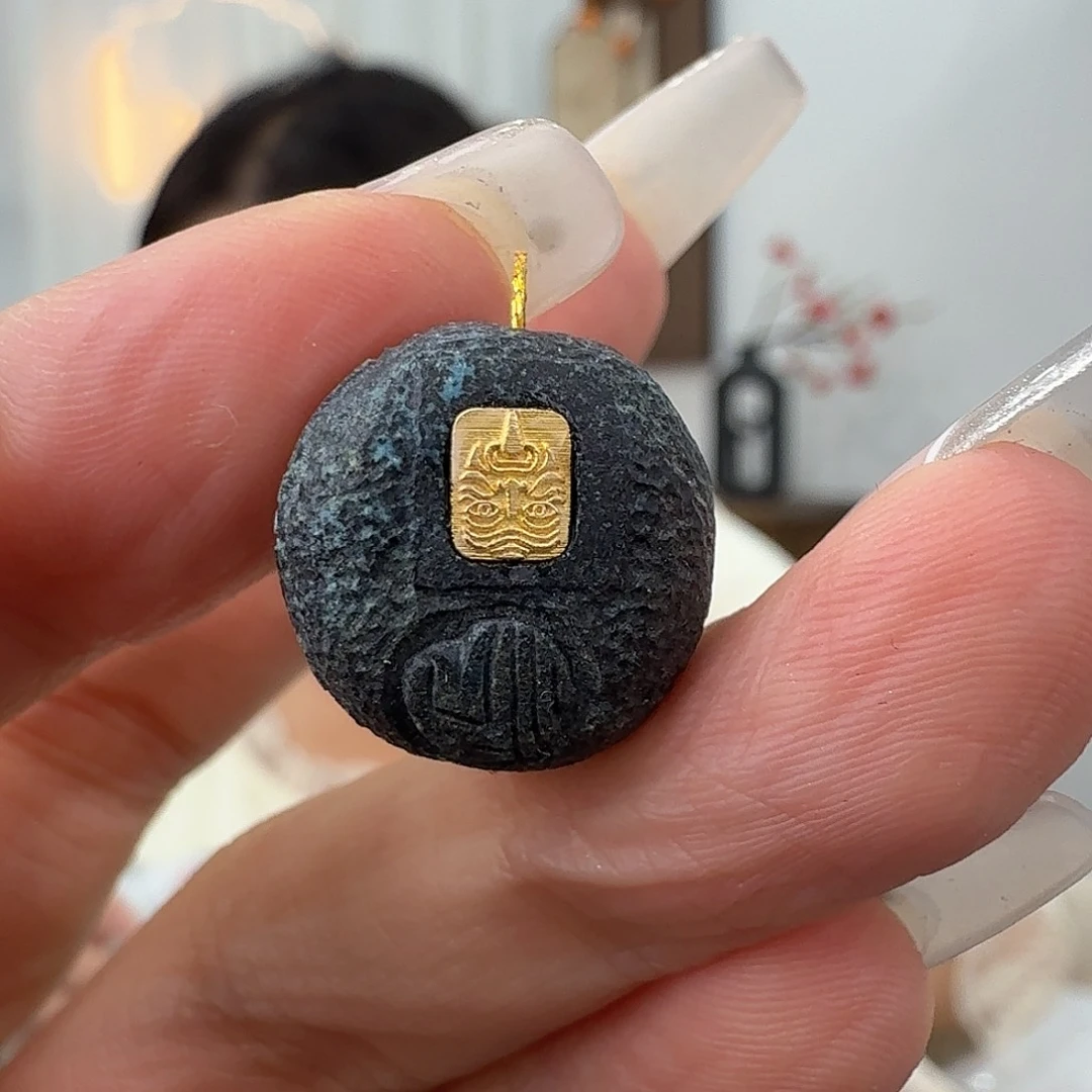 绿松石未镶嵌挂件