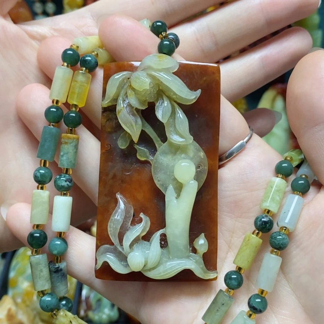 岫玉未镶嵌吊坠(赠链)