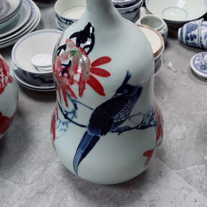 青花玲珑葫芦花瓶