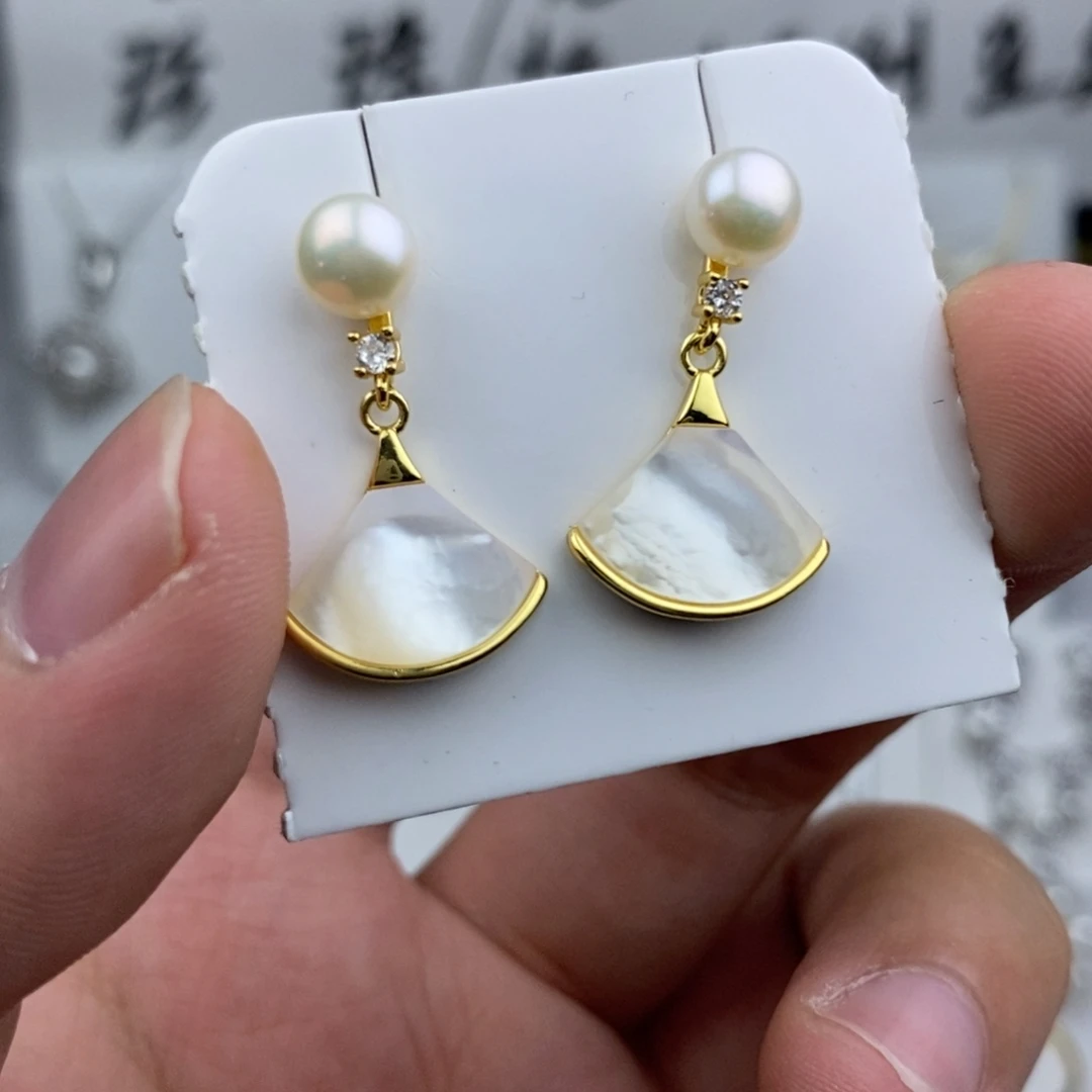 未镶嵌淡水珍珠耳饰