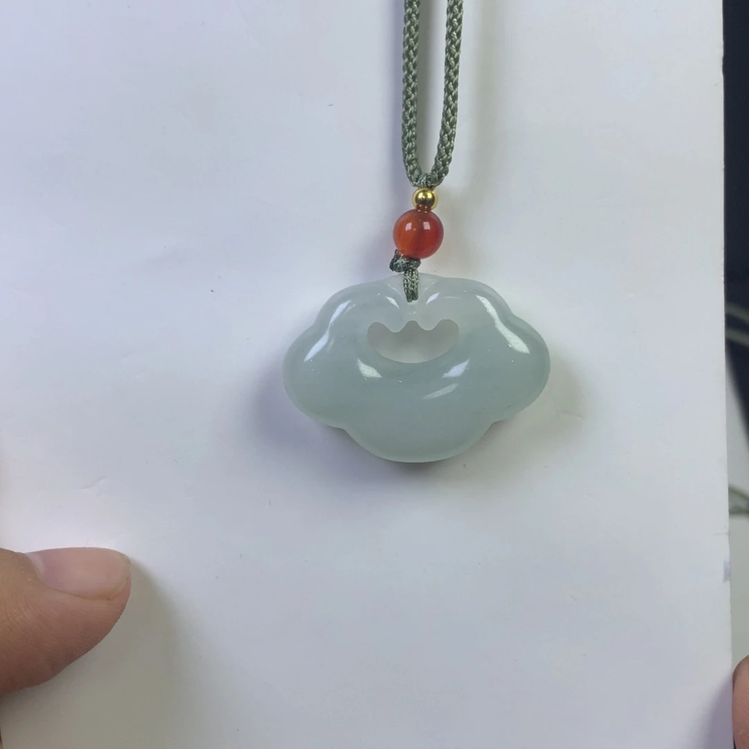 石英质玉未镶嵌颈饰