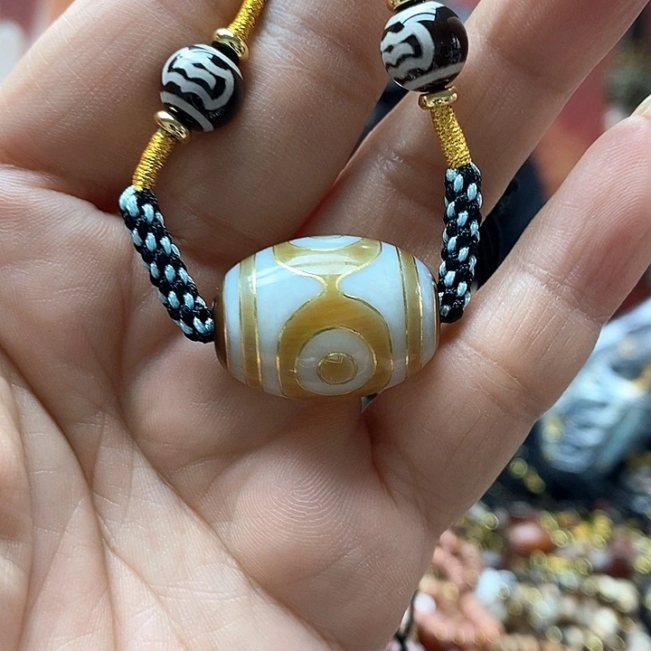 玛瑙/玉髓颈饰合金