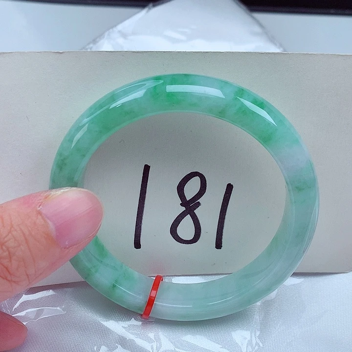 翡翠未镶嵌手镯翡翠