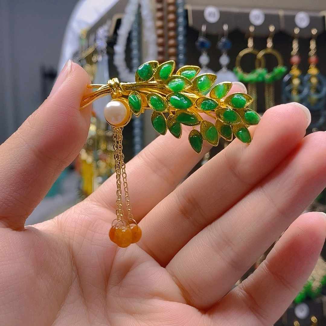 未镶嵌翡翠耳饰翡翠