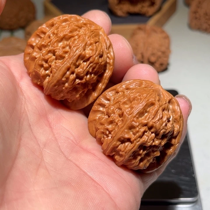 文玩核桃把件38球白