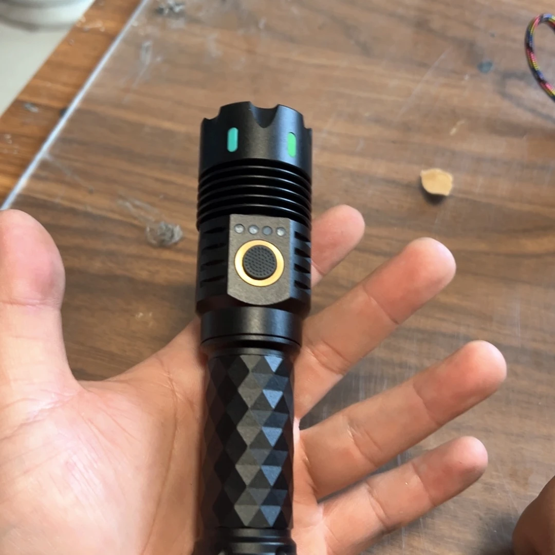 X6强光手电筒万流小直