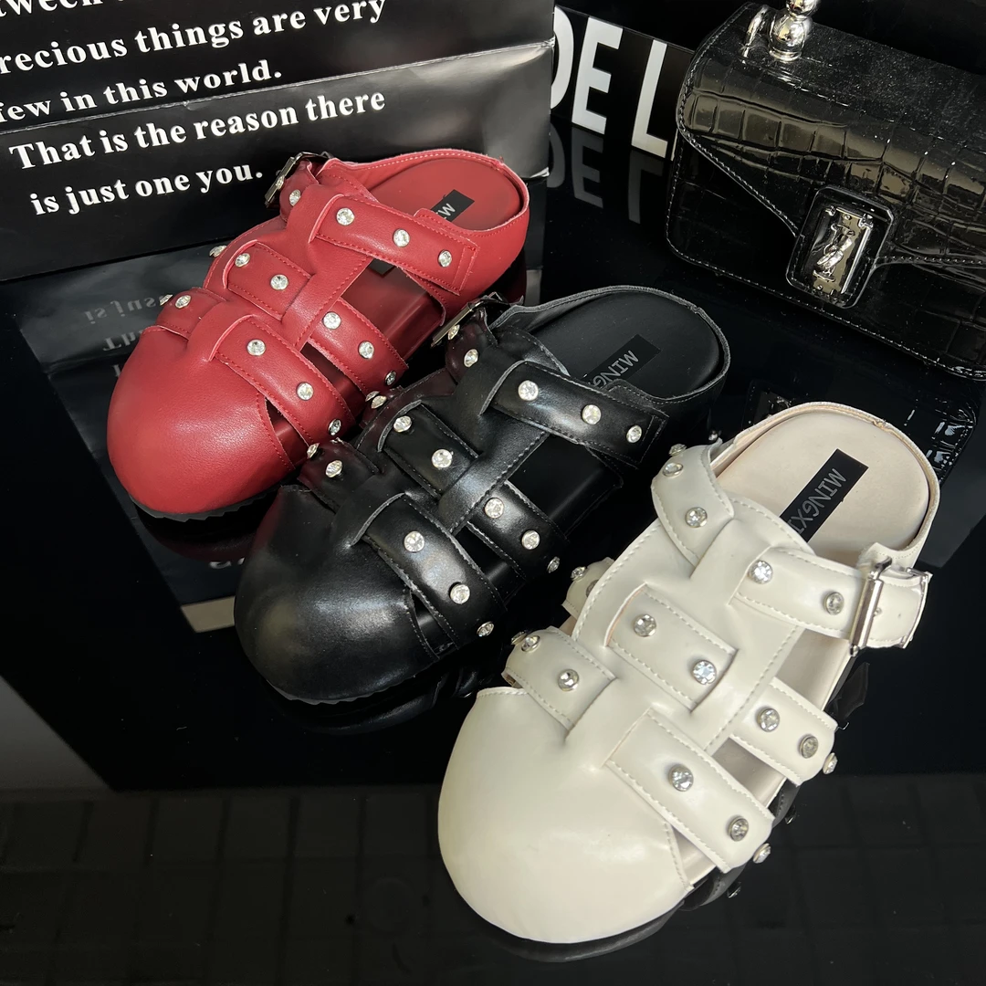 欧洲站2025年夏季新款镂空水钻时尚包头半拖鞋外穿软底软面凉拖鞋