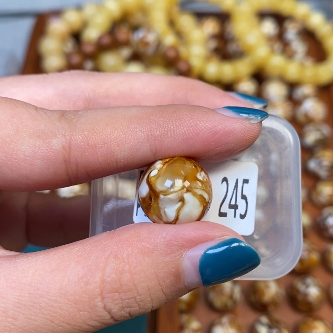 猴头核桃把件沁色圆珠老型245