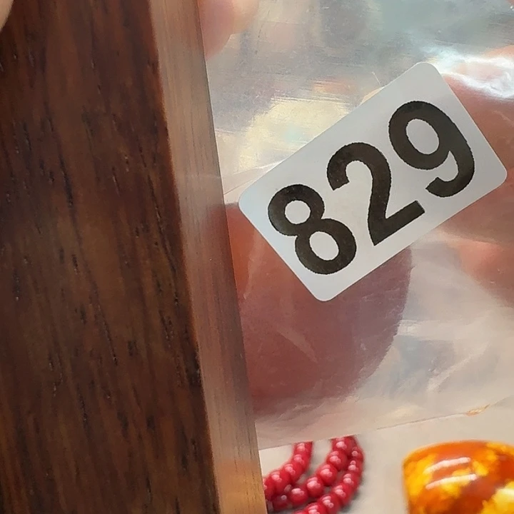 微凹黄檀（南美大红酸枝）樱****)