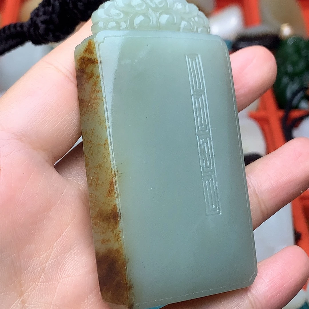 未镶嵌和田玉（子料）挂件