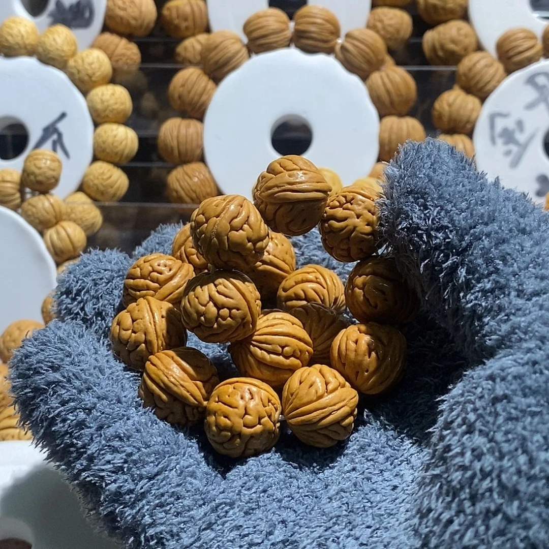 框***你吊坠桃核大肠纹17….