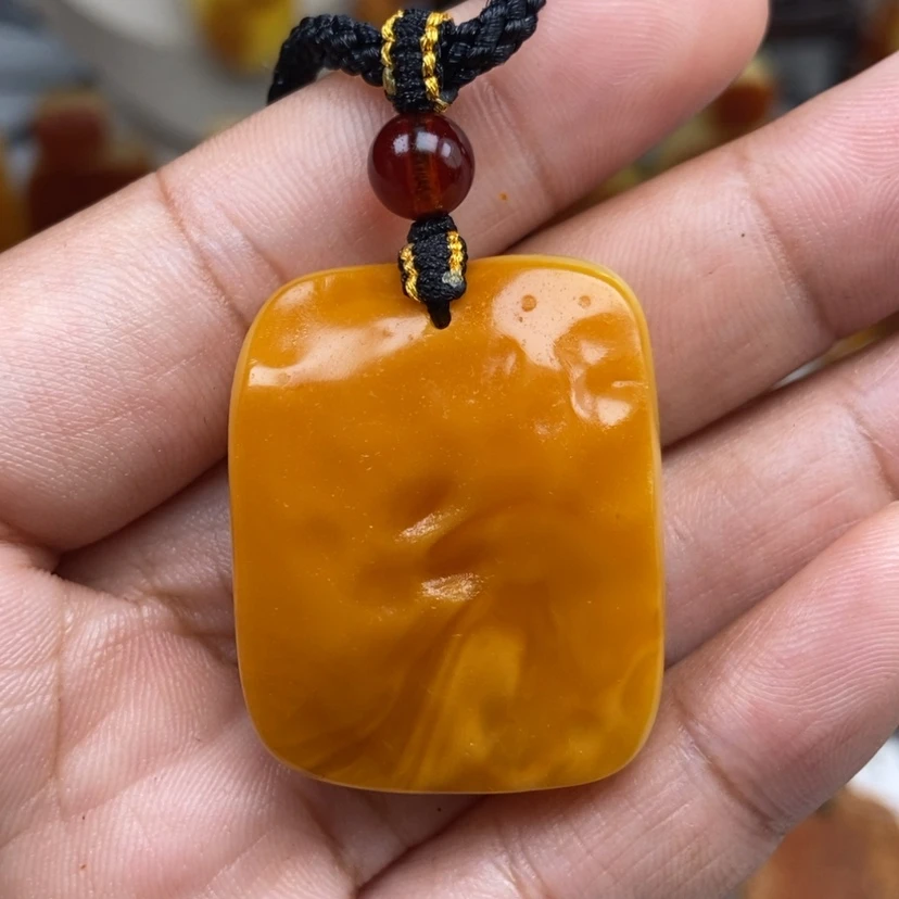 【闪购商品】琥珀颈饰未镶嵌